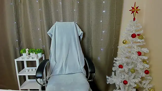 Snapshot of Sofia_rum chatting on 12-16-24, 07:26 Sofia rum online show from 12-16-24, 07:26