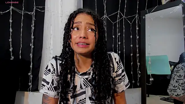 Snapshot of Dakota_M1 chatting on 02-27-25, 08:39 Dakota M1 online show from 02-27-25, 08:39