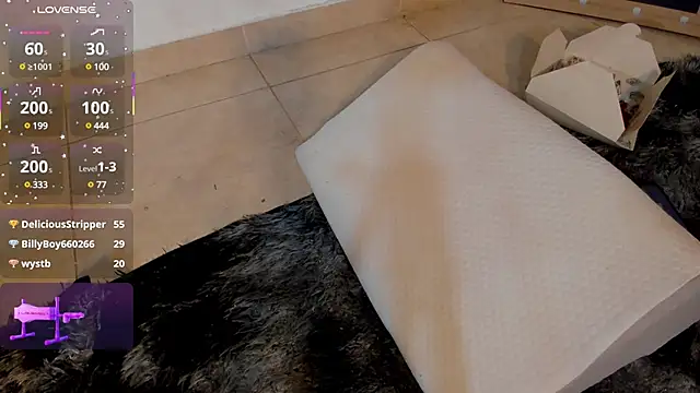 Snapshot of Dakota_M1 chatting on 03-08-25, 09:50 Dakota M1 online show from 03-08-25, 09:50