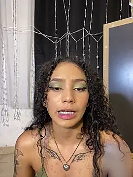 Snapshot of Dakota_M1 chatting on 03-19-25, 03:20 Dakota M1 online show from 03-19-25, 03:20