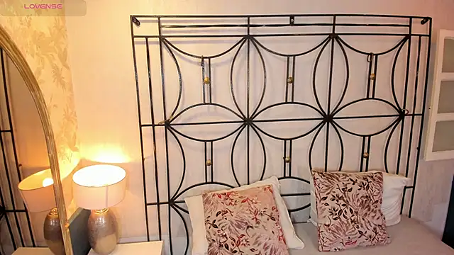 Pamela Johnsonn online show from 09-23-25, 07:39