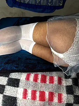 Snapshot of manuamador chatting on 10-25-25, 03:58 manuamador online show from 10-25-25, 03:58