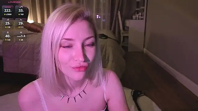 Snapshot of alexa_novak chatting on 09-30-25, 02:22 alexa novak online show from 09-30-25, 02:22