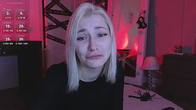 alexa novak online show from 10-22-25, 03:07