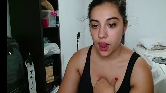 Ursumi1 online show from 09-11-25, 12:49