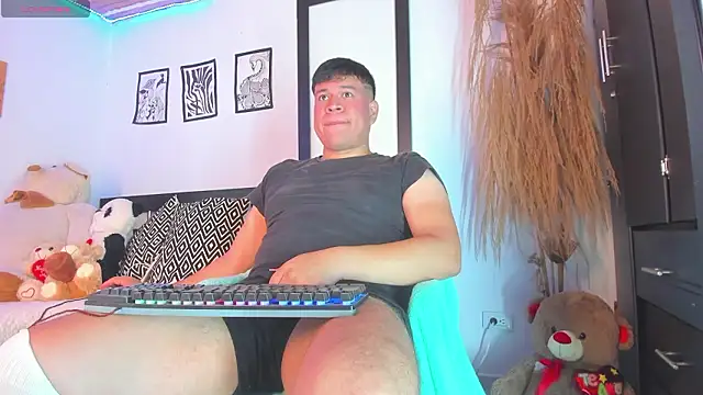 Nicolaskoling online show from 03-28-26, 01:27