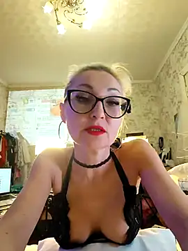 Snapshot of Milforja chatting on 02-20-26, 07:21 Milforja online show from 02-20-26, 07:21