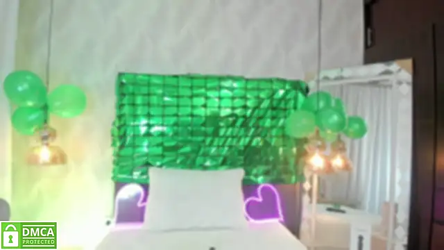 SHARONN     online show from 03-18-25, 04:37