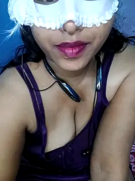 Snapshot of Sexy_Mona_Bhabhi chatting on 12-19-24, 06:45 Sexy Mona Bhabhi online show from 12-19-24, 06:45