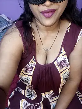 Snapshot of Sexy_Mona_Bhabhi chatting on 10-09-25, 05:33 Sexy Mona Bhabhi online show from 10-09-25, 05:33