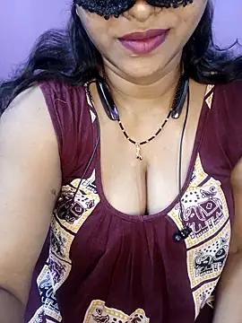 Sexy Mona Bhabhi online show from 01-18-26, 06:12