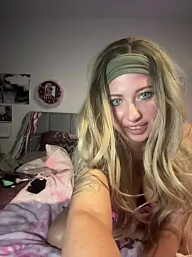 Hollyhudson123 online show from 03-19-25, 10:00