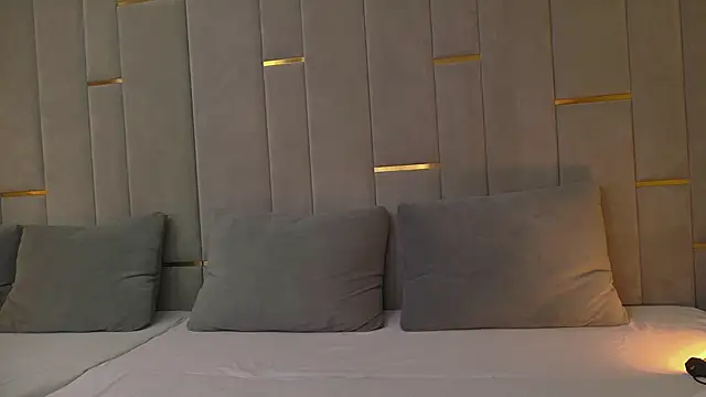 Ishtar Divine online show from 01-14-25, 02:32