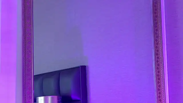 FoxyJoy online show from 11-20-25, 05:18