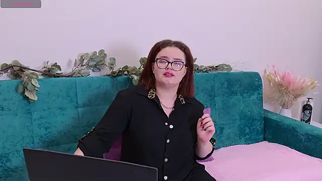 Jessica Joy online show from 12-10-24, 02:16