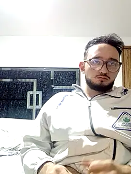 Nene1325 online show from 12-18-24, 08:09