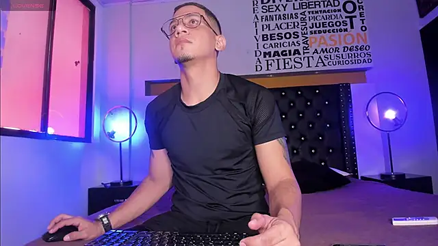 JoshMillerr  online show from 03-09-25, 07:37