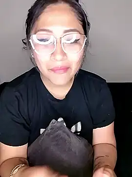 ineliveca online show from 01-04-25, 04:01