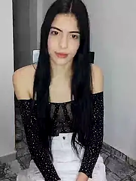 Snapshot of DanielaySeba chatting on 12-29-24, 03:44 DanielaySeba online show from 12-29-24, 03:44
