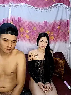 Snapshot of DanielaySeba chatting on 01-17-25, 04:28 DanielaySeba online show from 01-17-25, 04:28