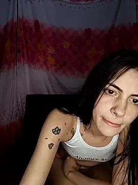 Snapshot of DanielaySeba chatting on 03-15-25, 04:57 DanielaySeba online show from 03-15-25, 04:57