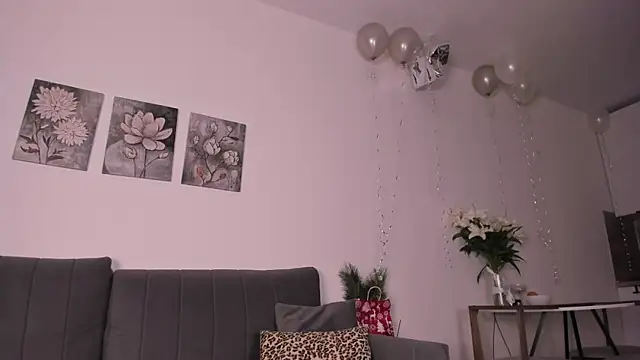 naomi asian online show from 01-10-26, 11:23