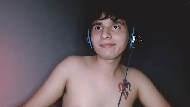 Charley quin online show from 10-20-25, 03:29