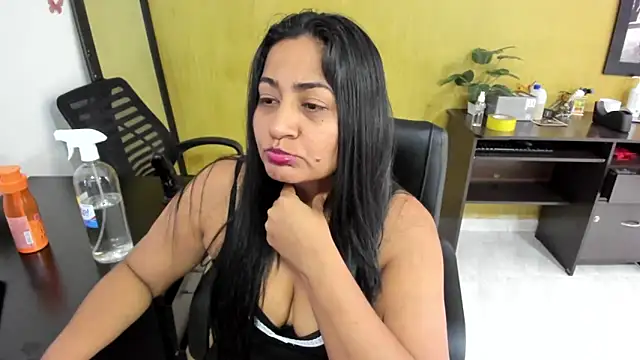 Adele Sweett online show from 01-24-25, 08:00