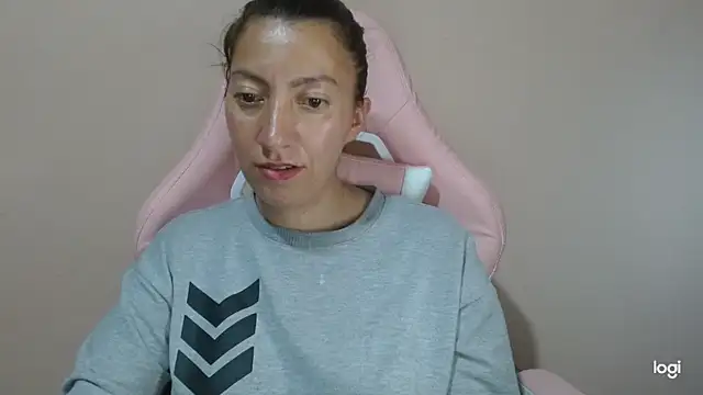 Snapshot of kaybabyhot chatting on 02-16-26, 03:57 kaybabyhot online show from 02-16-26, 03:57