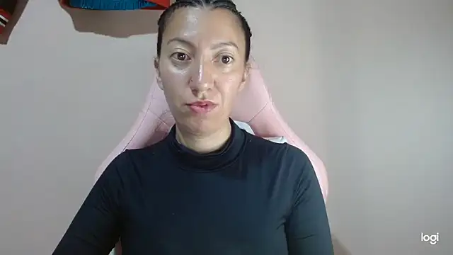 Snapshot of kaybabyhot chatting on 03-18-26, 03:53 kaybabyhot online show from 03-18-26, 03:53