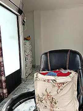 Hot-Angel  online show from 01-16-26, 05:44