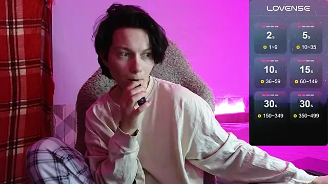 Snapshot of esajukyy chatting on 11-19-25, 10:26 esajukyy online show from 11-19-25, 10:26