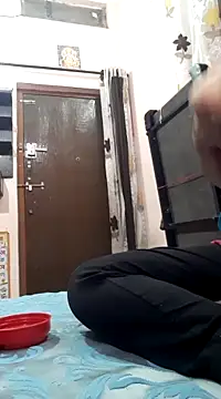 rani076144 online show from 02-18-25, 08:03