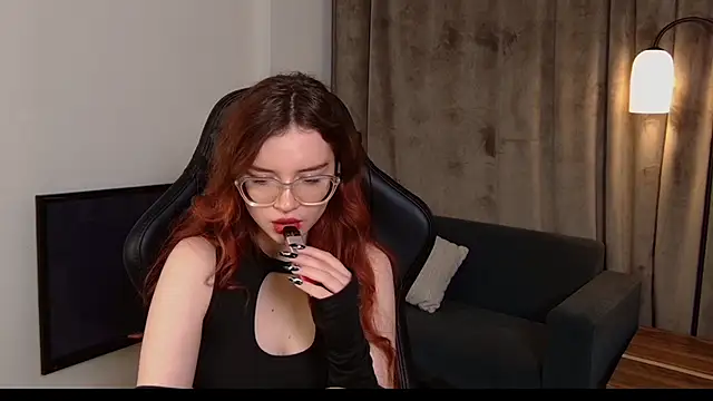 Snapshot of Sonya_Glen chatting on 01-18-25, 05:26 Sonya Glen online show from 01-18-25, 05:26