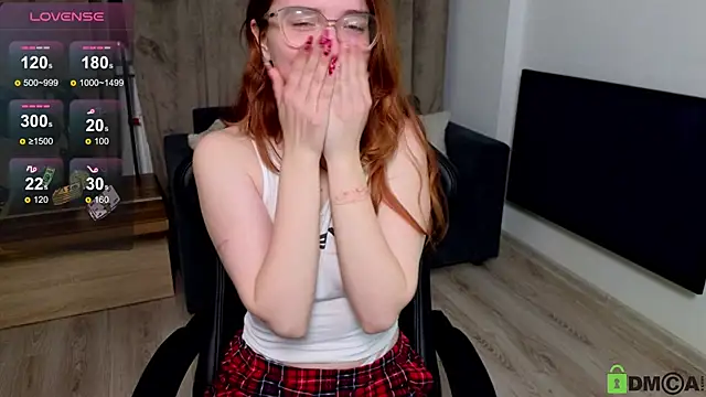 Snapshot of Sonya_Glen chatting on 03-15-25, 05:41 Sonya Glen online show from 03-15-25, 05:41