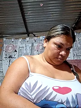 Snapshot of chubby_sexy_big_tits chatting on 10-07-25, 12:52 chubby sexy big tits online show from 10-07-25, 12:52