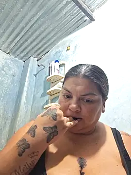 Snapshot of chubby_sexy_big_tits chatting on 10-29-25, 11:50 chubby sexy big tits online show from 10-29-25, 11:50