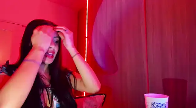 Snapshot of bunny_1922 chatting on 01-12-25, 04:42 bunny 1922 online show from 01-12-25, 04:42