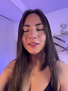 Melody 04 online show from 11-27-25, 02:46