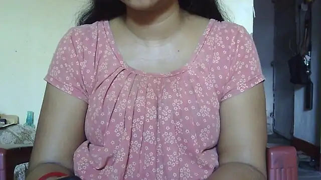 Snapshot of Suhana-sapna chatting on 11-05-25, 03:50 Suhana-sapna online show from 11-05-25, 03:50