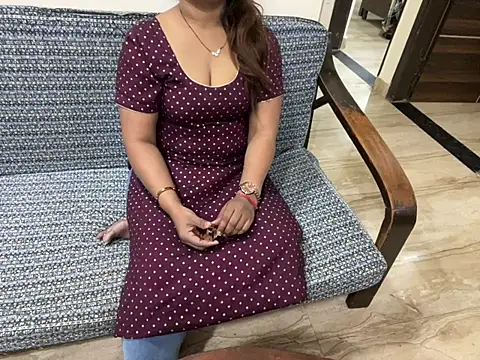 DivyaDutta online show from 03-10-25, 03:30