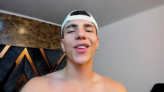 Flynn Riider online show from 01-11-25, 02:36