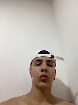 Flynn Riider online show from 02-27-25, 05:58