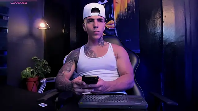 Flynn Riider online show from 01-08-26, 05:26