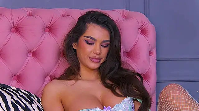 Nicole Diva online show from 01-20-25, 01:11
