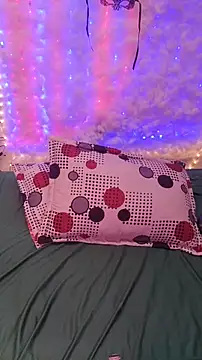 Snapshot of Sweety-Cat chatting on 11-06-25, 08:54 Sweety-Cat online show from 11-06-25, 08:54