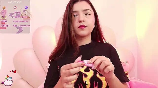 Snapshot of zoewillian chatting on 02-23-26, 01:14 zoewillian online show from 02-23-26, 01:14