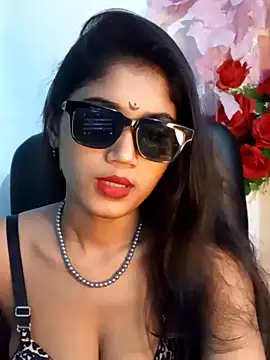 Angel Riye online show from 03-08-25, 01:47
