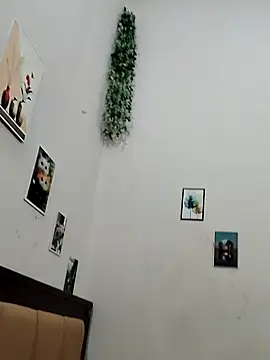 Angel Riye online show from 09-30-25, 10:42