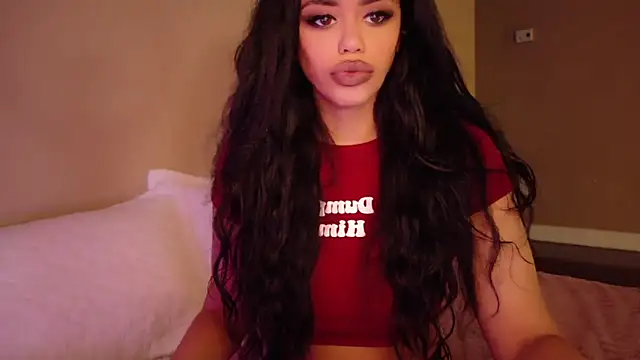 Snapshot of MayaIndica chatting on 03-17-25, 05:56 MayaIndica online show from 03-17-25, 05:56